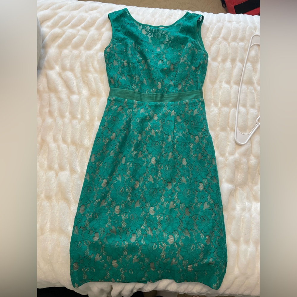 BCBGMaxAzria Green Strapless Sheath Dress Cocktail